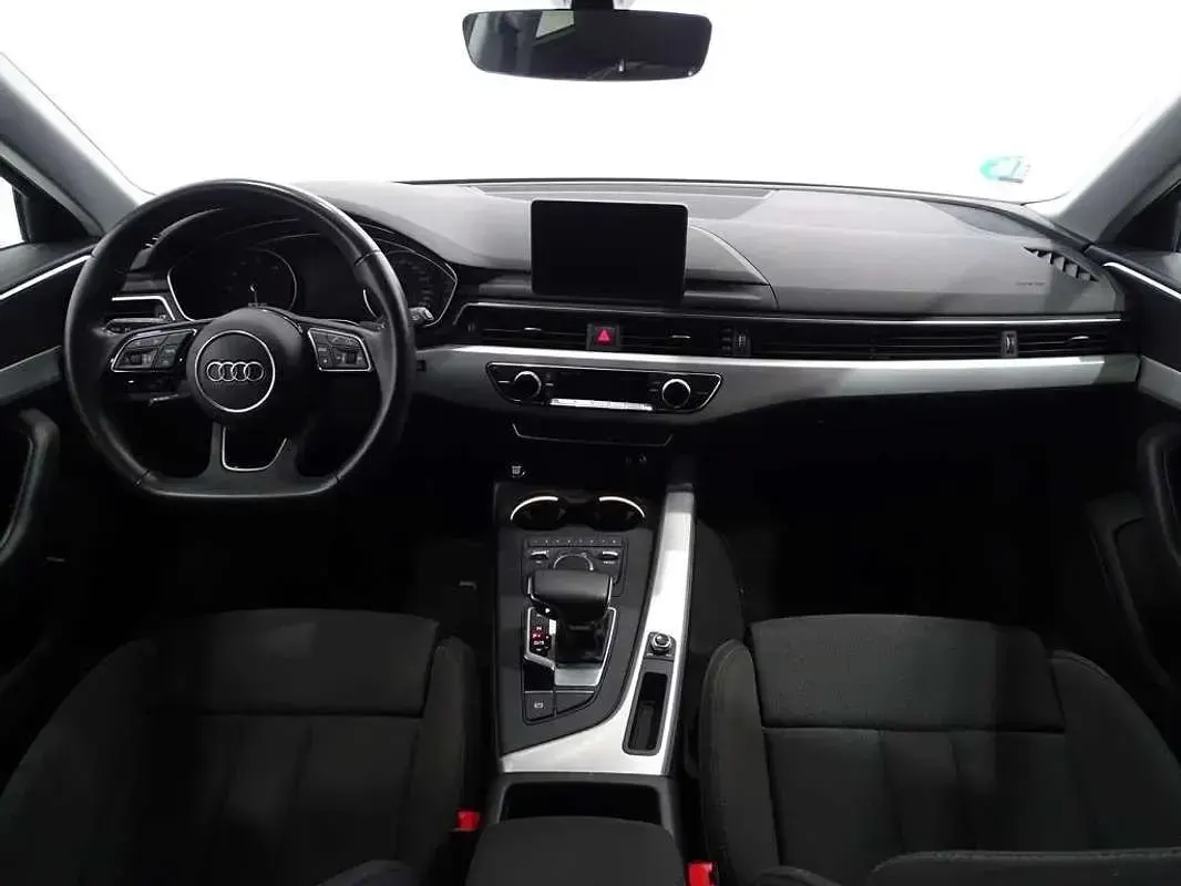 Usado Audi A4 S-Line 170 CV (125 kW) 2020 Gris Familiar