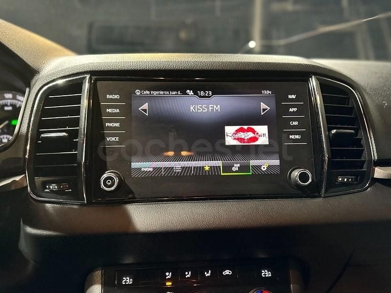 Usado Skoda Karoq Ambition 115 CV (84 kW) 2020 Blanco SUV