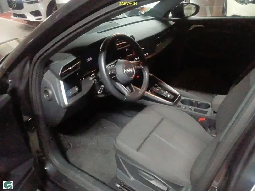 Usado Audi A3 Advanced 150 CV (110 kW) 2021 Gris Berlina
