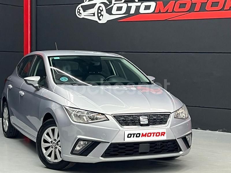 Usado Seat Ibiza Style 80 HP (58 kW) 2019 Cinzento Sedan