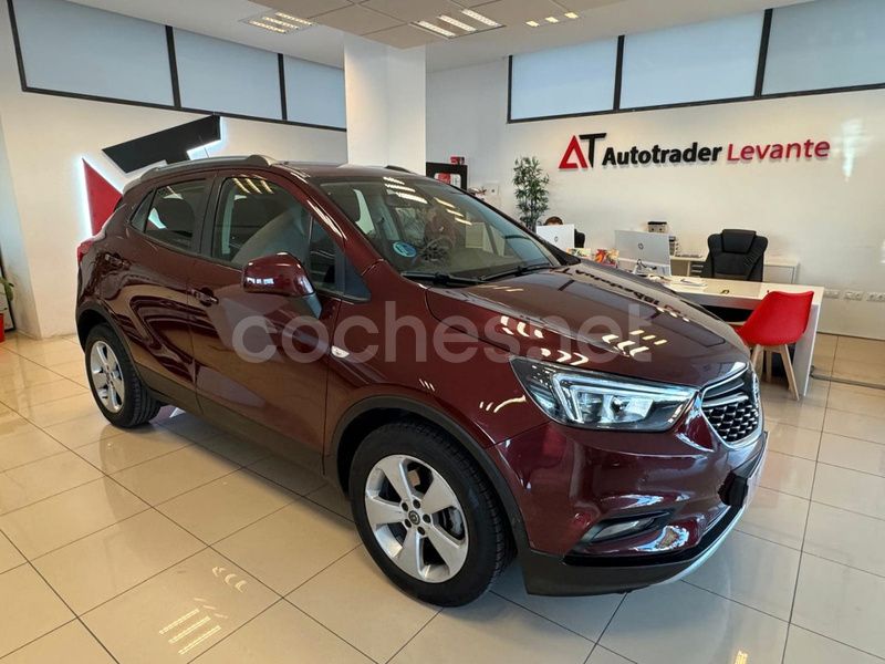 Rojo Usado 2018 Opel Mokka X Excellence SUV | 12.499 € (Precio justo) - Imagen 1/4
