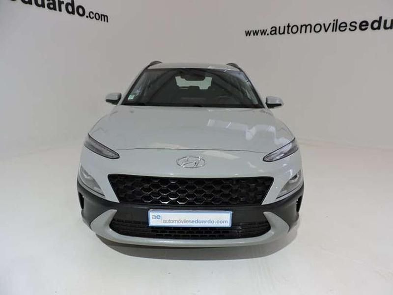 Usado Hyundai Kona 120 CV (88 kW) 2021 Gris SUV