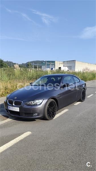 Usado BMW 320 177 CV (130 kW) 2009 Gris / plata Coupe