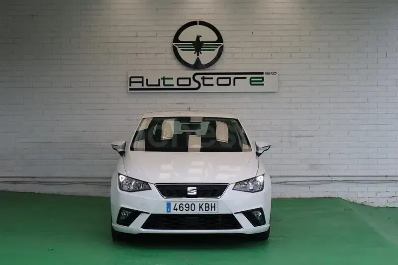 Usado Seat Ibiza Style 95 CV (69 kW) 2017 Blanco Berlina