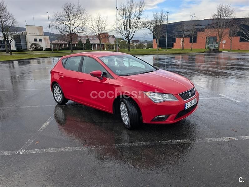 Rojo Usado 2015 Seat Leon Style Berlina | 9900 € (Precio justo) - Imagen 1/4