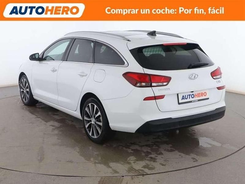 Usado Hyundai i30 116 CV (85 kW) 2020 Blanco Utilitario