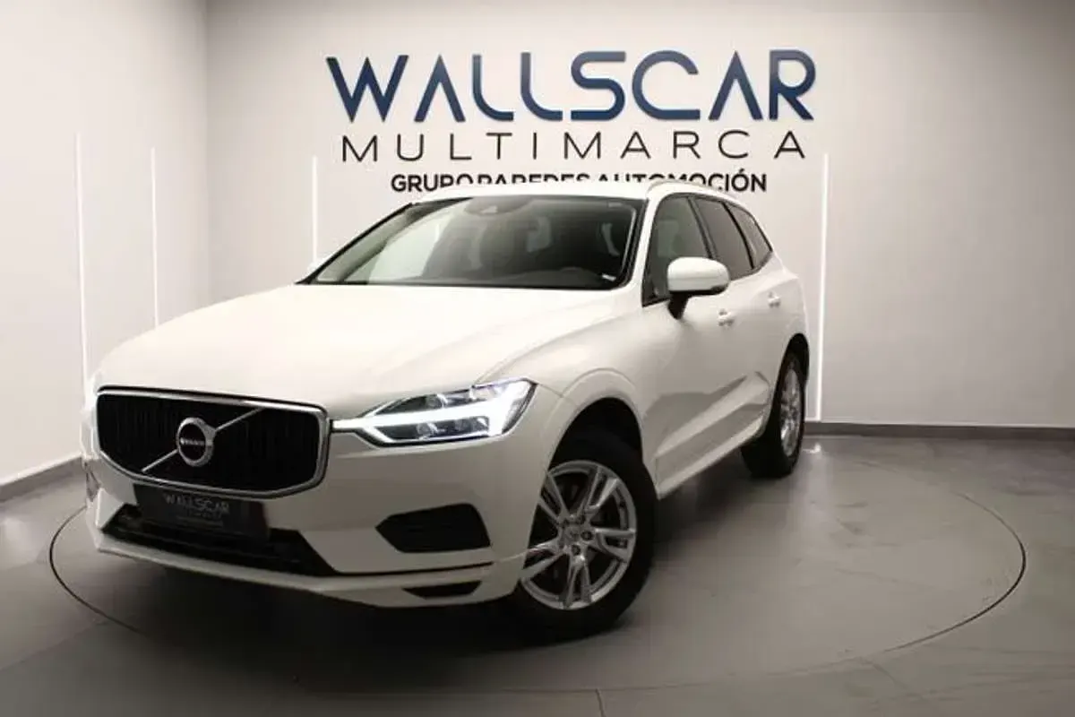 Usado Volvo XC60 Momentum 151 CV (111 kW) 2018 Blanco SUV