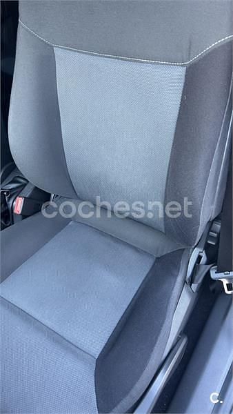 Usado Opel Astra Cosmo 100 HP (73 kW) 2006 Cinzento Sedan