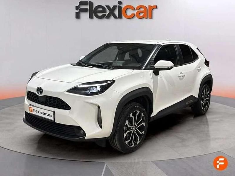 Usado Toyota Yaris Cross Active 116 CV (85 kW) 2022 Blanco SUV