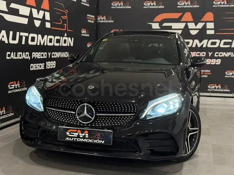 Usado Mercedes C300e 306 CV (225 kW) 2020 Negro Familiar