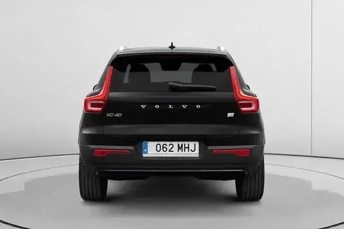 Usado Volvo XC40 Core 211 CV (155 kW) 2023 SUV