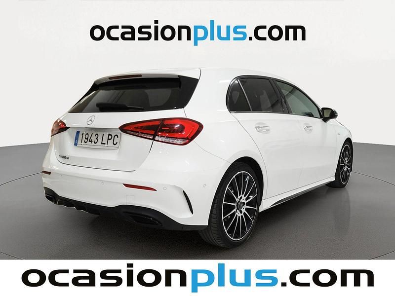 Usado Mercedes A180 AMG 116 CV (85 kW) 2021 Blanco Utilitario