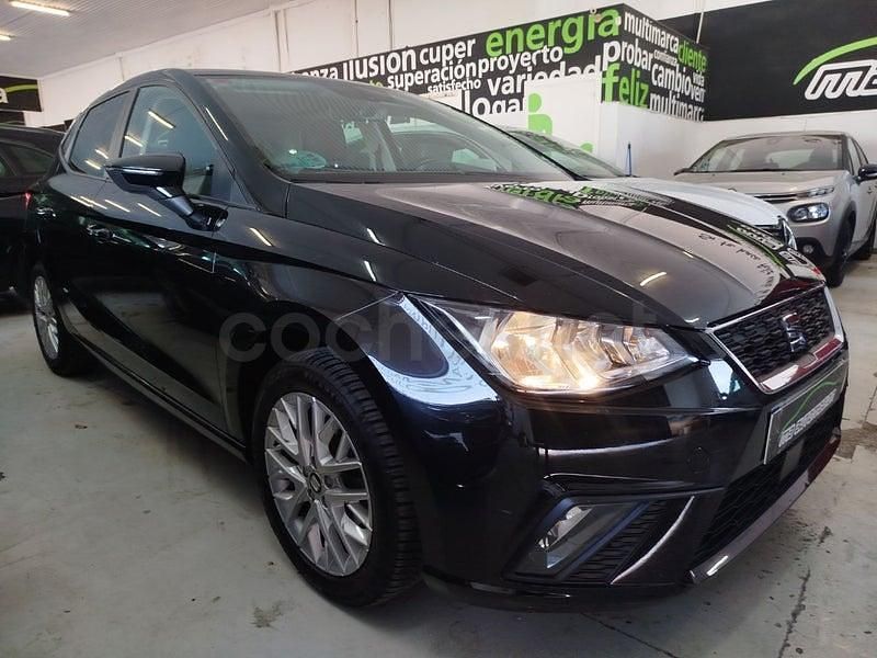 Usado Seat Ibiza Style 115 CV (84 kW) 2019 Negro Utilitario
