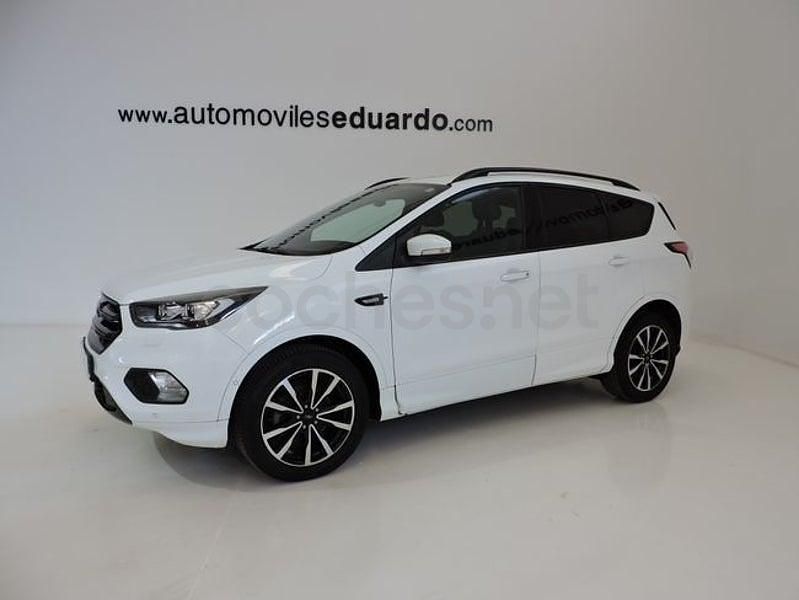 Usado Ford Kuga ST-Line 120 CV (88 kW) 2018 Blanco SUV