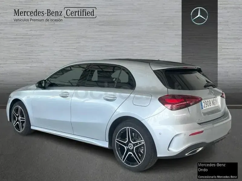 Usado Mercedes A250 218 CV (160 kW) 2025 Gris / plata Berlina