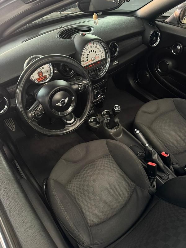 Usado Mini Cooper SD Roadster 143 CV (105 kW) 2012 Gris Descapotable