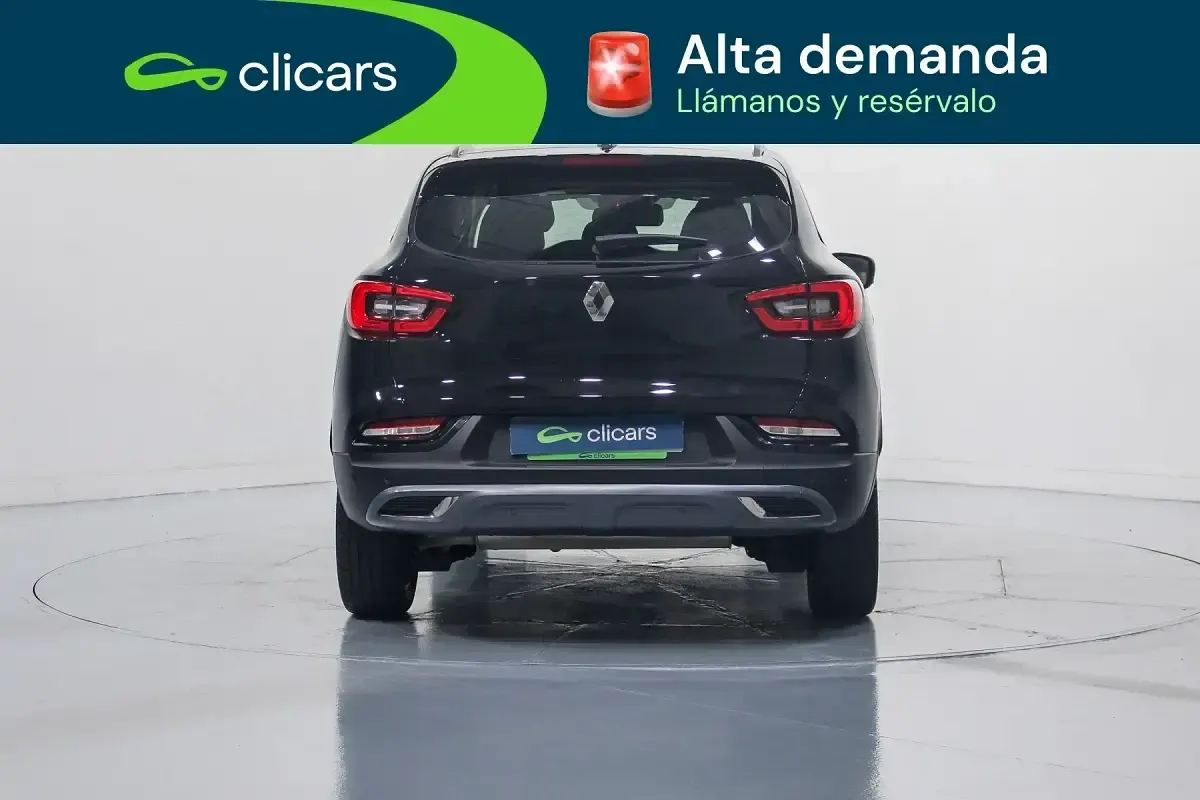 Usado Renault Kadjar Zen 140 CV (102 kW) 2022 Negro SUV