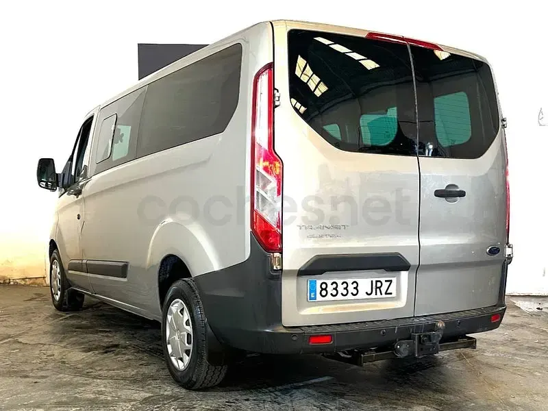 Usado Ford Tourneo Trend 130 CV (95 kW) 2017 Beige Monovolumen