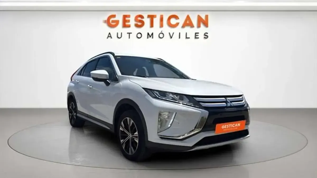 Usado Mitsubishi Eclipse Cross Motion 163 CV (119 kW) 2021 Blanco SUV
