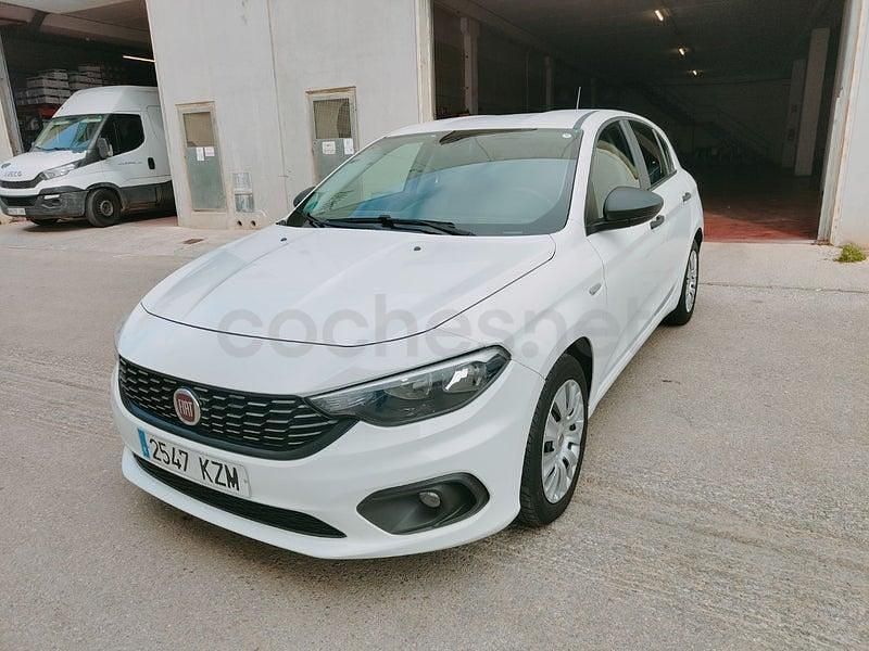 Usado Fiat Tipo Business 120 CV (88 kW) 2019 Blanco Berlina