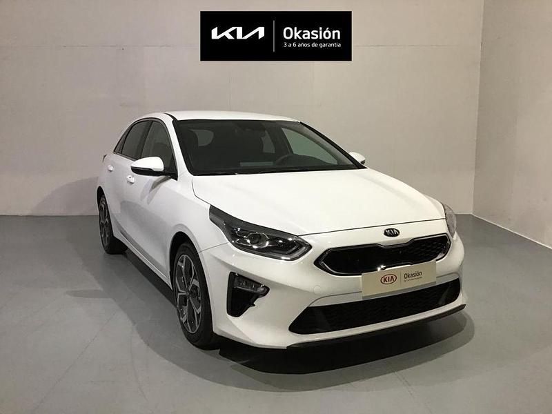 Usado Kia Ceed 136 CV (100 kW) 2021 Blanco Utilitario