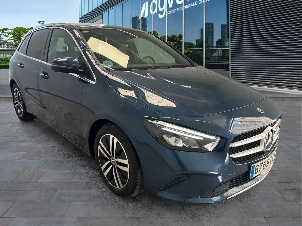 Usado Mercedes B200 150 CV (110 kW) 2020 Azul Monovolumen