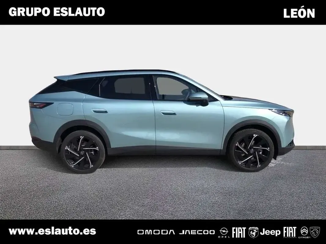 Usado Omoda 7 279 CV (205 kW) 2026 Plateado SUV