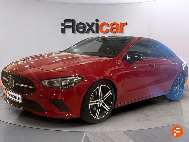 Usado Mercedes CLA200 163 CV (119 kW) 2019 Rojo Berlina
