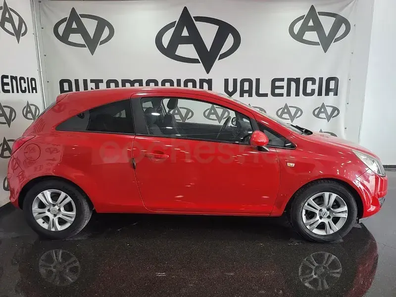 Usado Opel Corsa 85 CV (62 kW) 2010 Rojo Utilitario