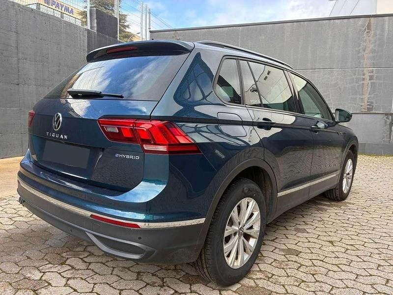 Usado VW Tiguan Life 245 CV (180 kW) 2023 Azul SUV