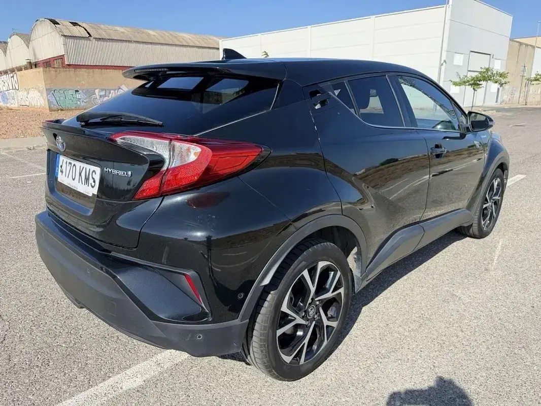 Usado Toyota C-HR Advance 122 CV (89 kW) 2018 Negro SUV