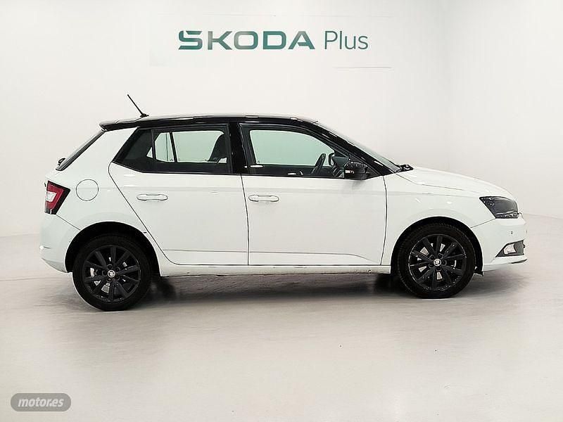 Usado Skoda Fabia Style 110 CV (80 kW) 2015 Blanco Berlina