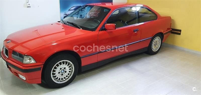 Usado BMW 318 140 CV (102 kW) 1992 Rojo Coupe