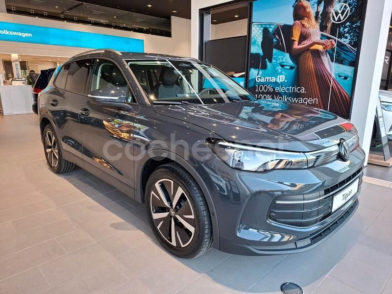 Novo VW Tiguan 150 HP (110 kW) 2025 Cinzento SUV