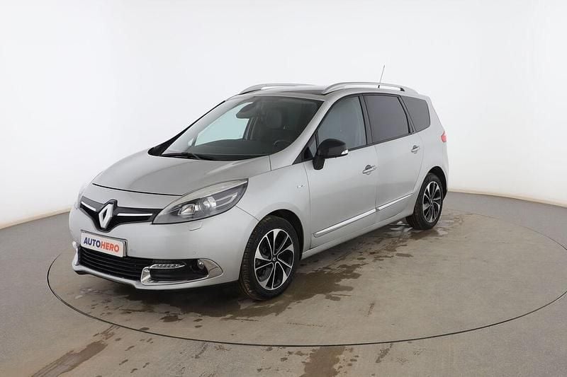 Usado Renault Grand Scénic III Bose Edition 130 CV (95 kW) 2015 Gris Monovolumen