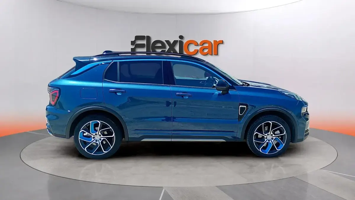 Usado Lynk & Co 01 261 CV (191 kW) 2023 Azul SUV