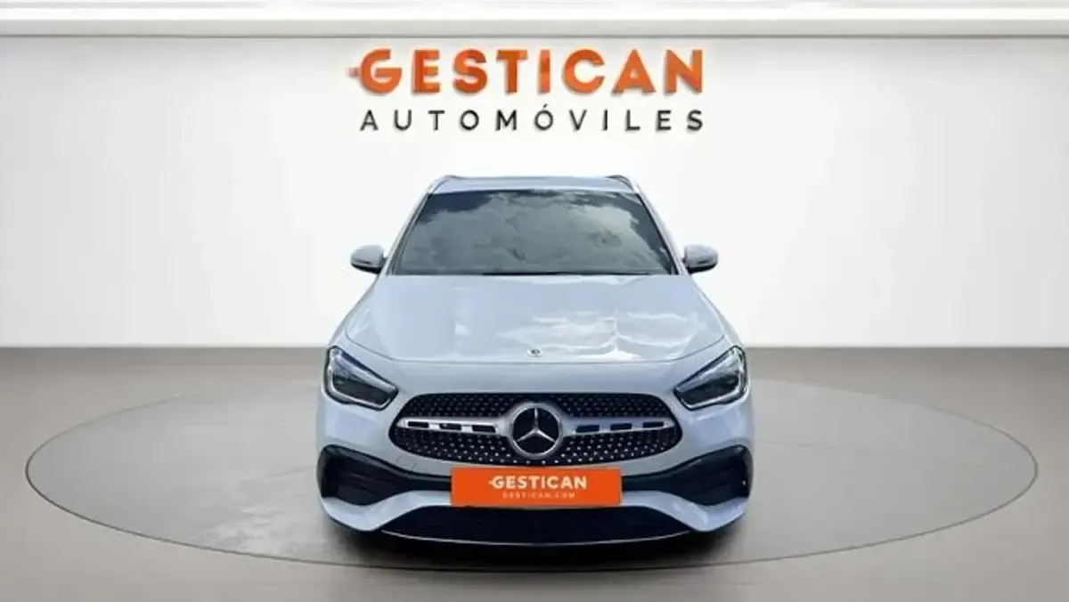 Usado Mercedes GLA250 218 CV (160 kW) 2023 Blanco SUV