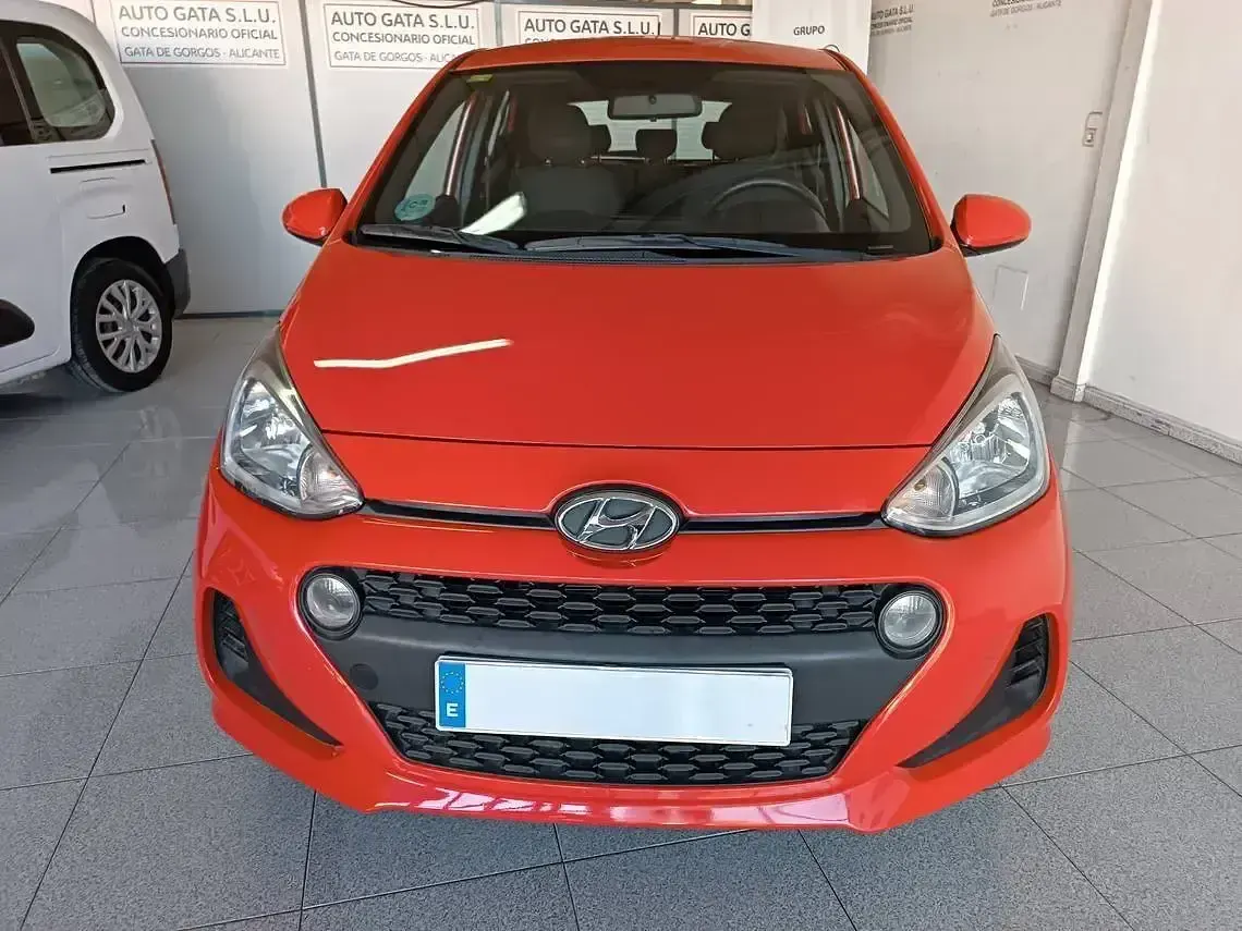 Używany Hyundai i10 GO! 66 KM (48 kW) 2019 Czerwony Hatchback