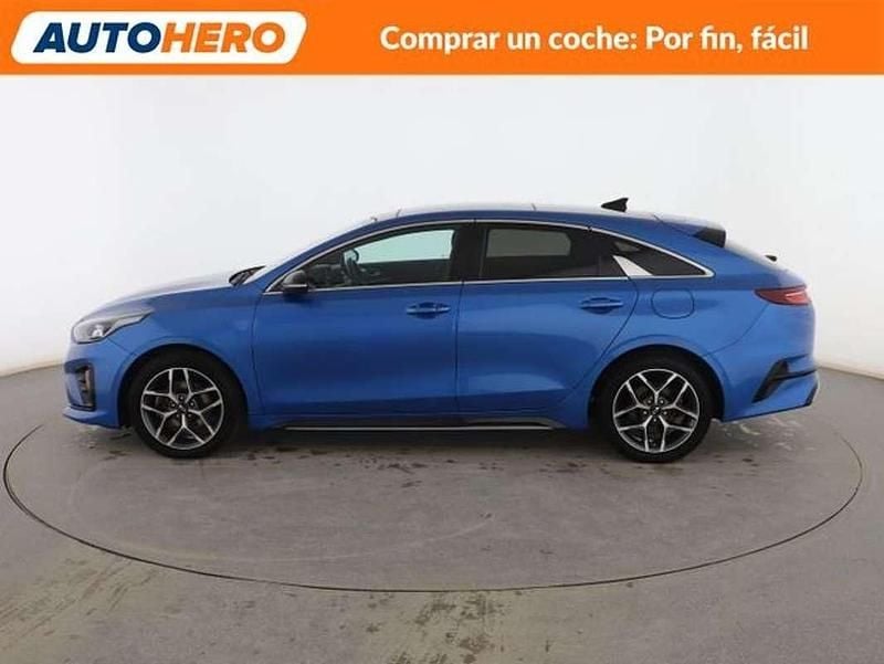 Usado Kia ProCeed GT-Line 136 CV (100 kW) 2019 Azul Familiar