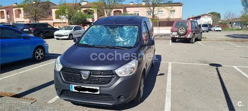 Usado Dacia Dokker 102 CV (75 kW) 2018 Negro Monovolumen