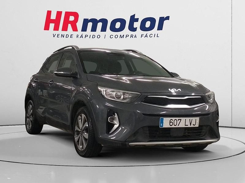 Usado Kia Stonic 121 CV (88 kW) 2021 Gris SUV