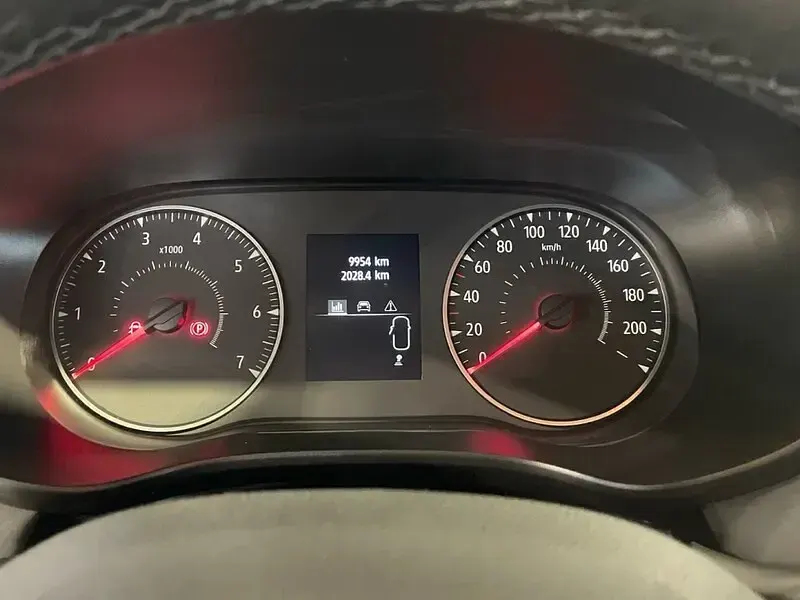 Usado Dacia Sandero Extreme 100 CV (73 kW) 2025 Verde Berlina