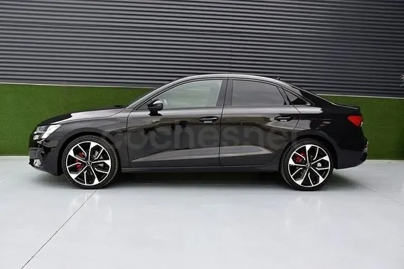 Usado Audi A3 Advanced 150 CV (110 kW) 2021 Negro Berlina