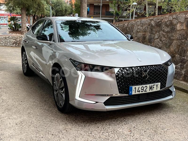 Usado DS Automobiles DS4 Trocadero 130 CV (95 kW) 2023 Beige Berlina