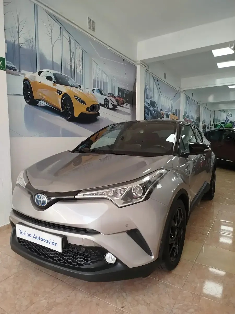 Begagnad Toyota C-HR Advance 122 HK (89 kW) 2020 Grå SUV