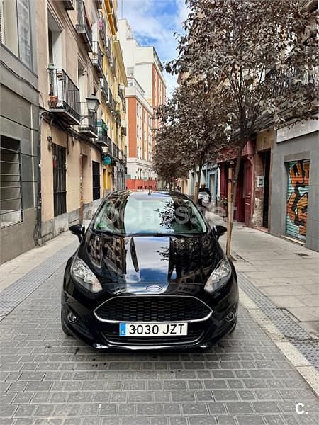 Negro Usado 2017 Ford Fiesta Trend Berlina | 7995 € (Buen precio) - Imagen 1/4