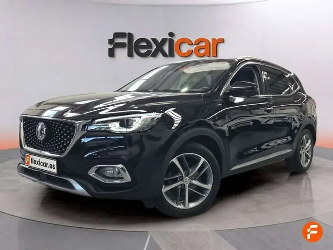 Begagnad MG HS Luxury 162 HK (119 kW) 2023 Svart SUV