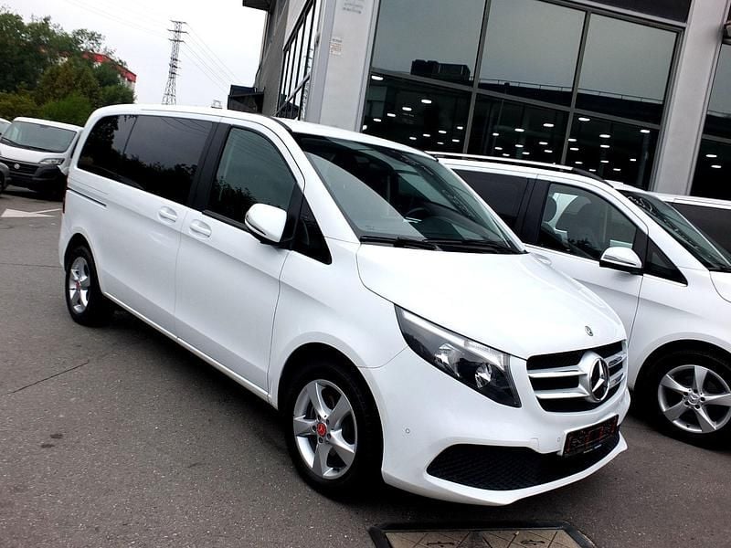 Blanco Usado 2020 Mercedes V220 Monovolumen | 41.990 € (Buen precio) - Imagen 1/1