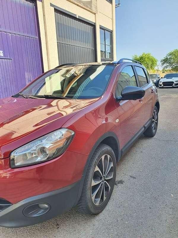 Usado Nissan Qashqai Acenta 117 CV (86 kW) 2013 Rojo SUV