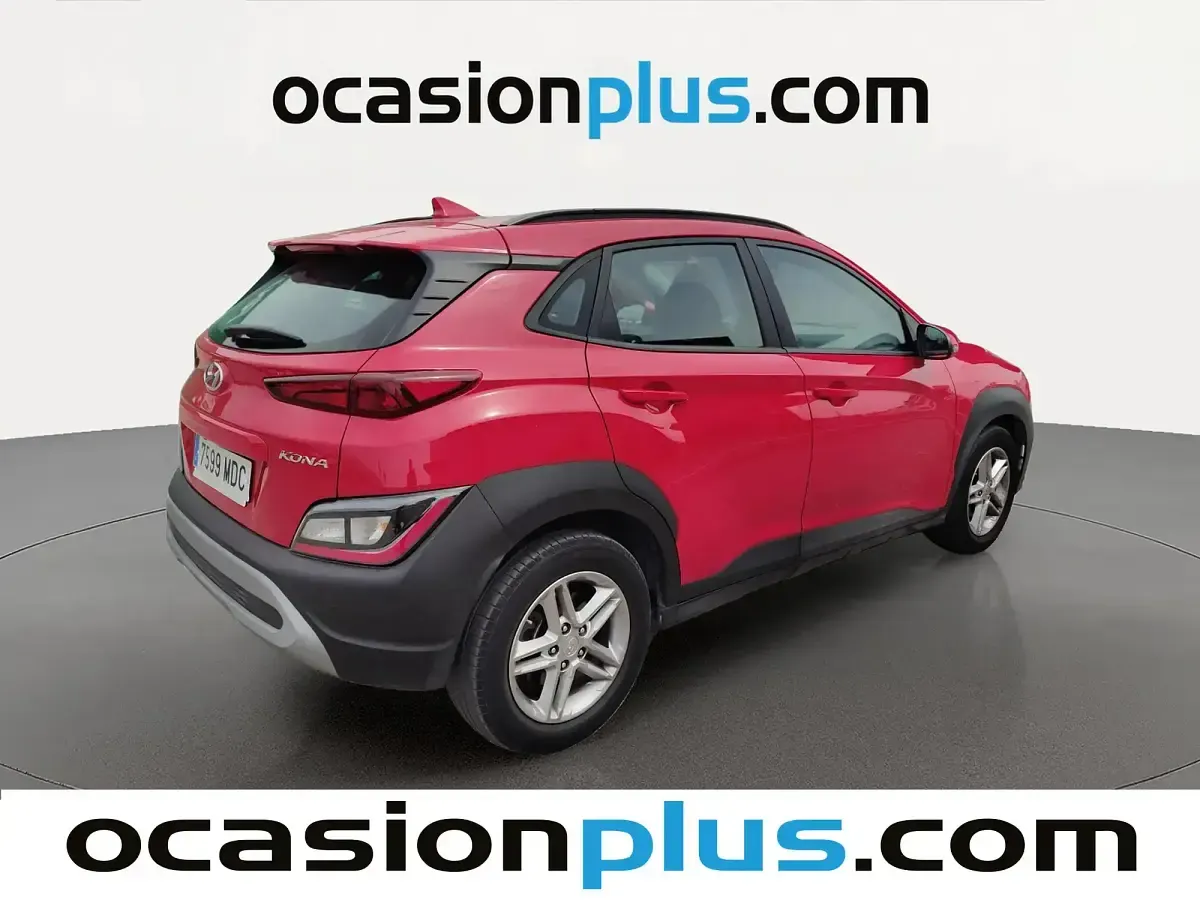 Usado Hyundai Kona 120 CV (88 kW) 2022 Rojo SUV